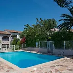 Beau studio rénové dans résidence avec piscine